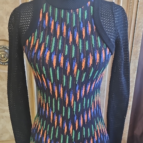Missoni Vibrant Knit Patterned Dress with Black Textured Sleeves New Size 36 (0) - Picture 9 of 14